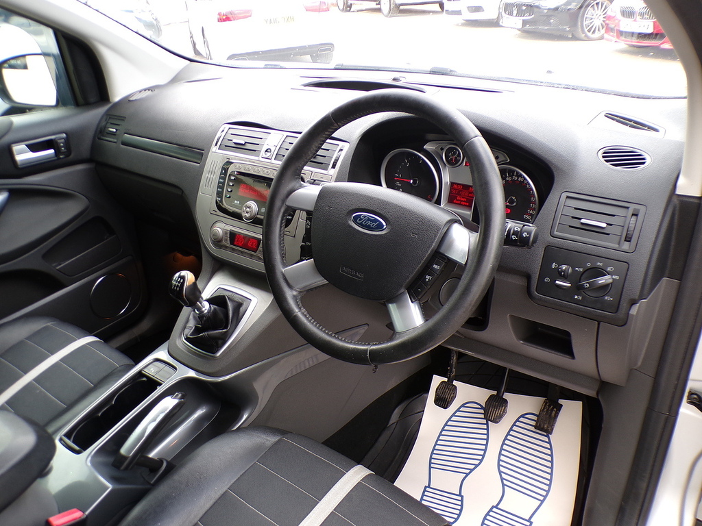 Ford Kuga 2L Titanium White #15