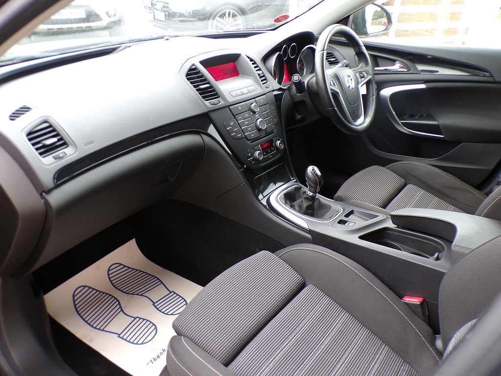 Vauxhall Insignia Exclusiv Nav Cdti Ecoflex 5-Door Grey #15