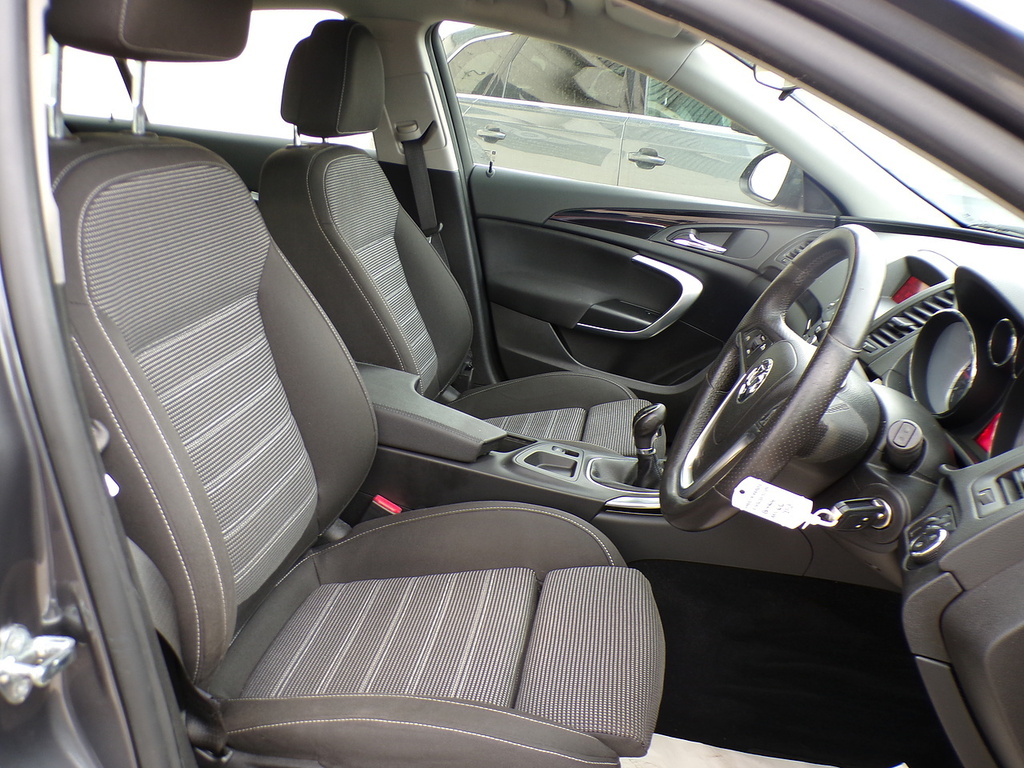 Vauxhall Insignia Exclusiv Nav Cdti Ecoflex 5-Door Grey #13
