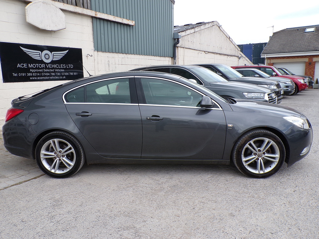 Vauxhall Insignia Exclusiv Nav Cdti Ecoflex 5-Door Grey #9