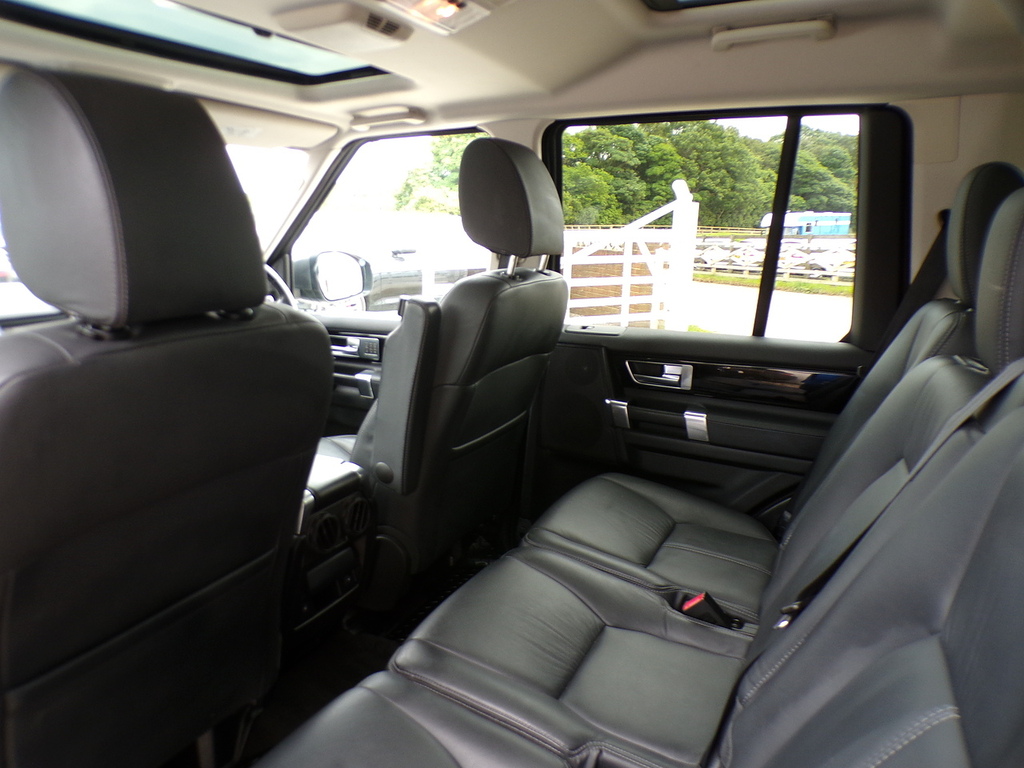 Land Rover Discovery 4 Sd V6 Landmark Suv Black #21