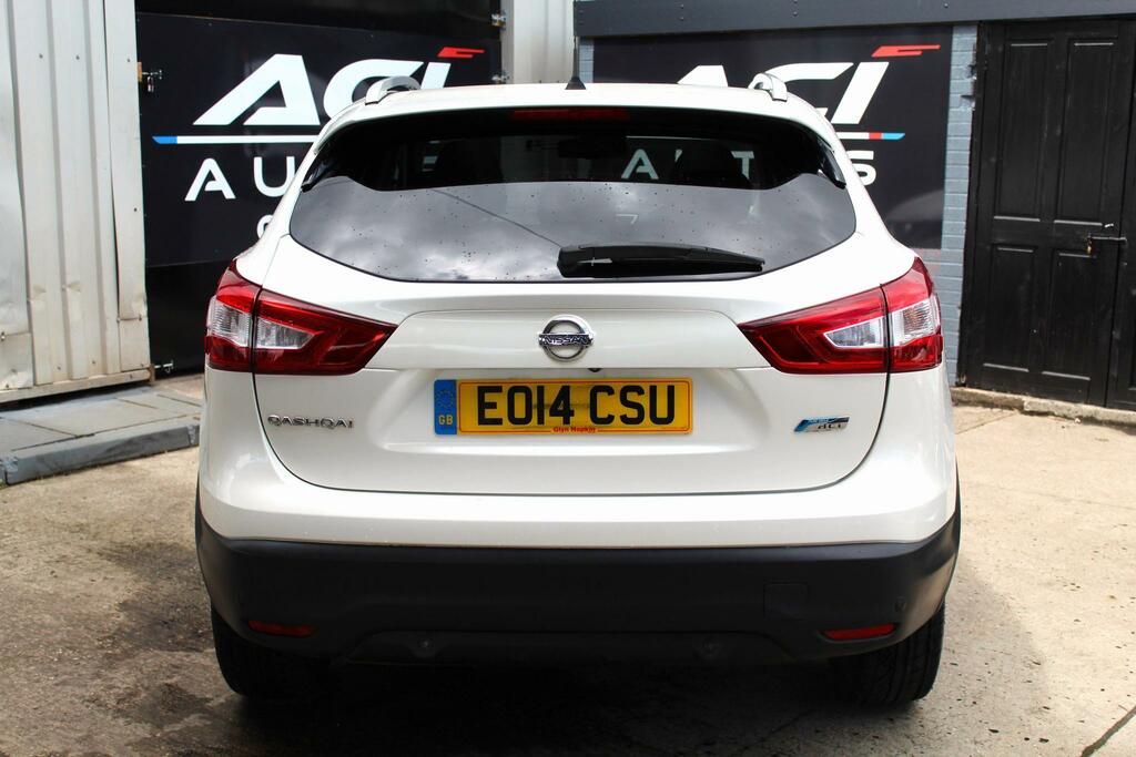 Nissan Qashqai 1.5 Dci Tekna Suv EO14CSU White #4