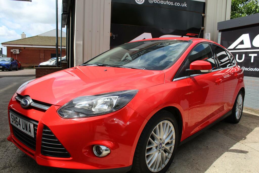 Ford Focus 1.6 Tdci Zetec Hatchback SN64UWA Red #2