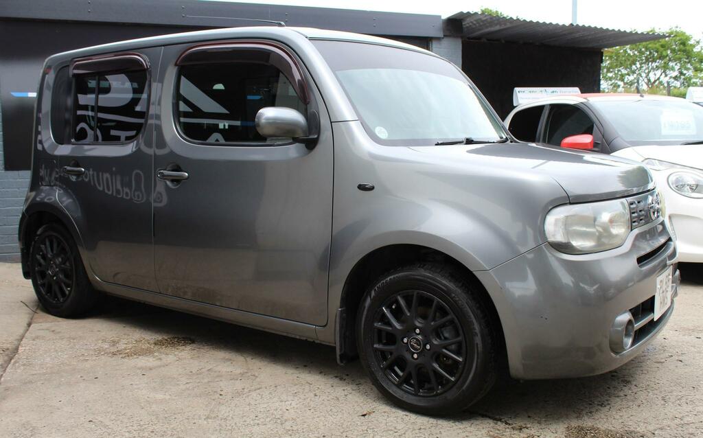 Nissan Cube Hatchback Grey