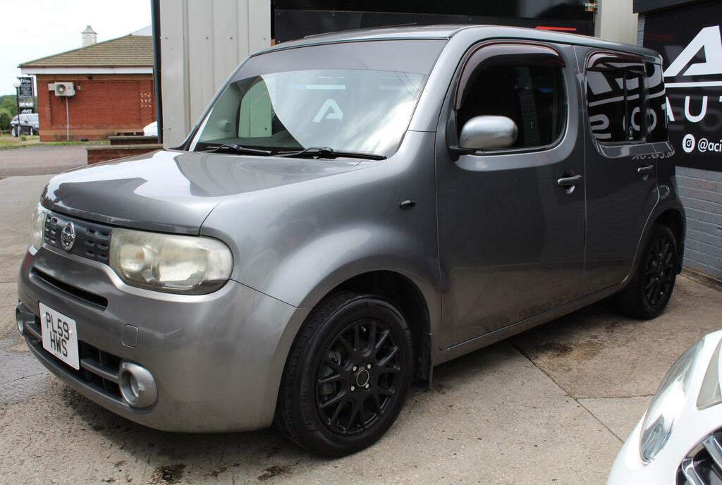 Nissan Cube Hatchback Grey #2