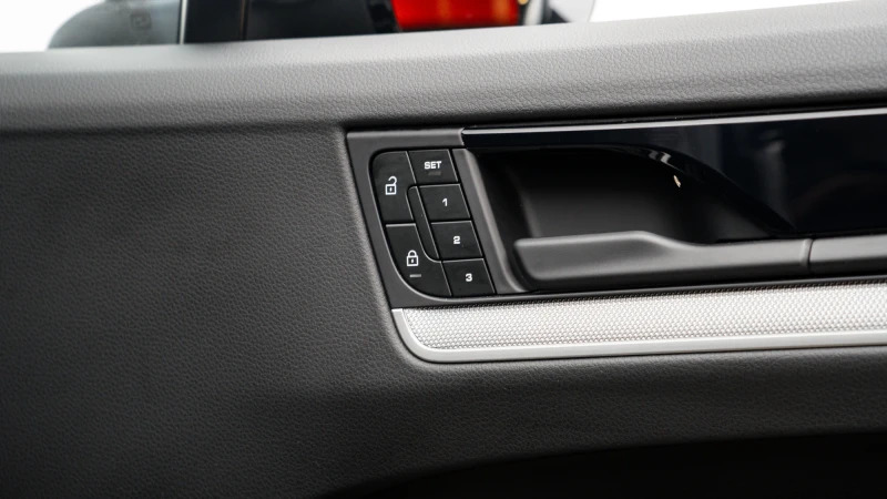 Porsche Cayenne Tiptronic S Black #28