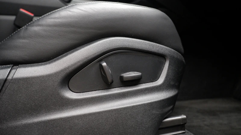 Porsche Cayenne Tiptronic S Black #31