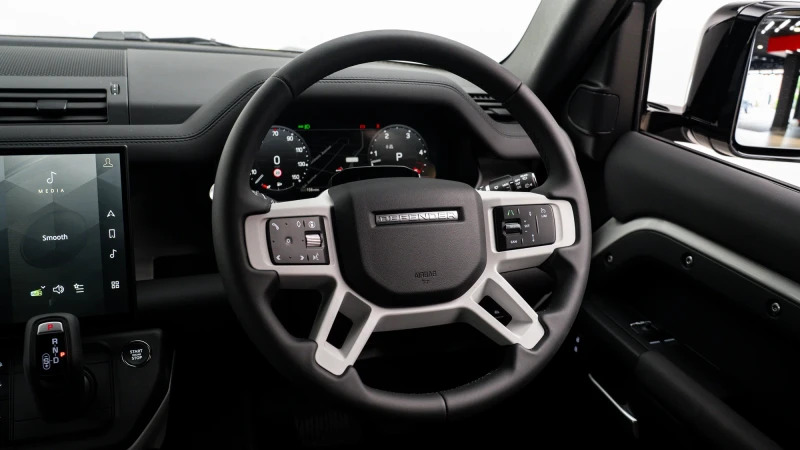 Land Rover Defender 110 D250 110 X-dynamic Se Black #26