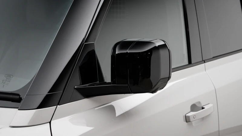 Land Rover Defender 110 D250 110 X-dynamic Se Black #34