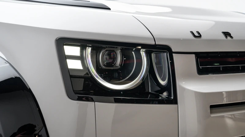 Land Rover Defender 110 D250 110 X-dynamic Se Black #39