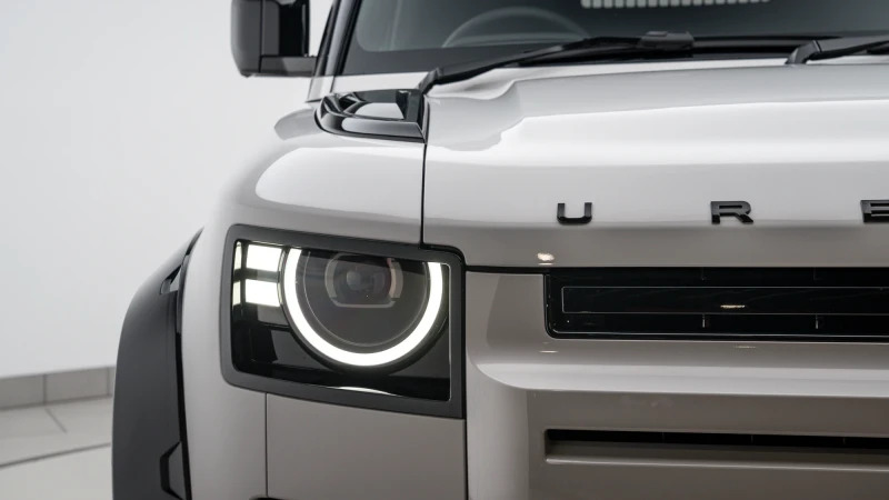 Land Rover Defender 110 D250 110 X-dynamic Se Black #30