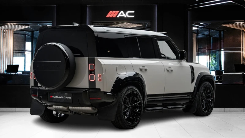 Land Rover Defender 110 D250 110 X-dynamic Se Black #3