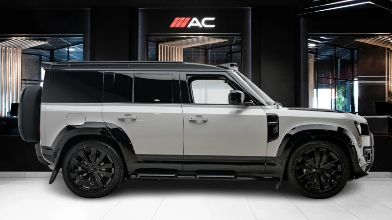 Land Rover Defender 110 D250 110 X-dynamic Se Black #4