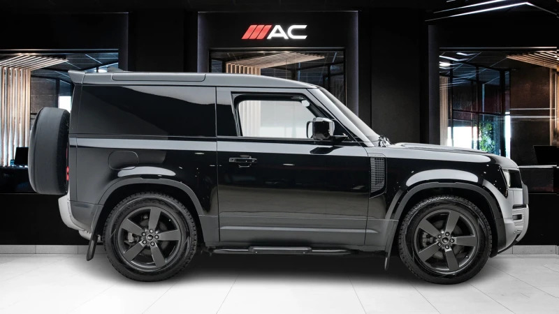 Land Rover Defender 90 D250 90 X-dynamic Se Black #4