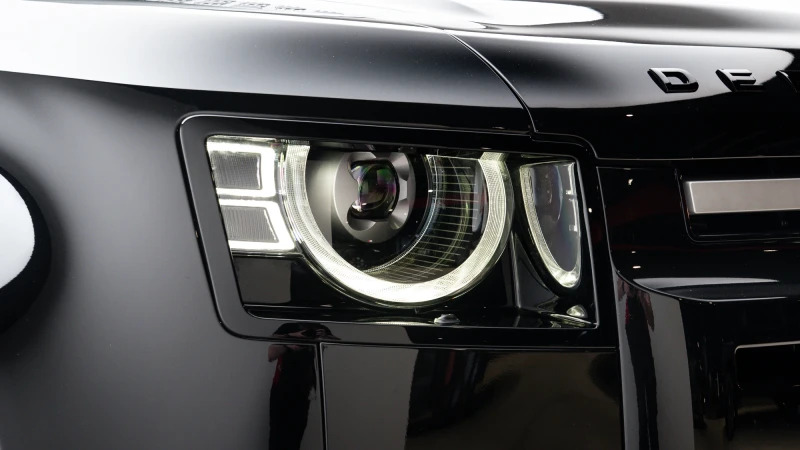Land Rover Defender 90 D250 90 X-dynamic Se Black #33