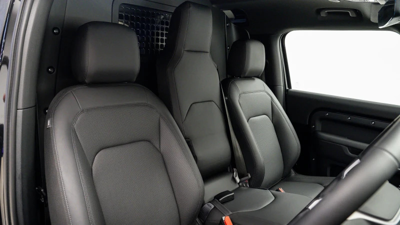 Land Rover Defender 90 D250 90 X-dynamic Se Black #7