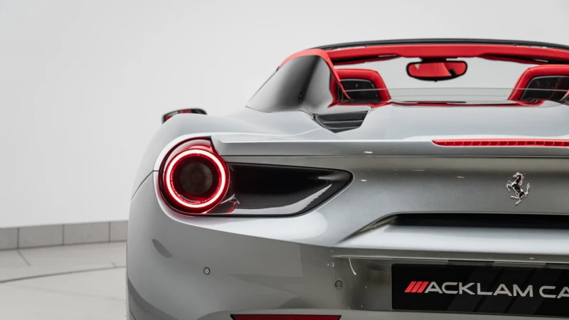 Ferrari 488 Spider F1 Dct Grey #52