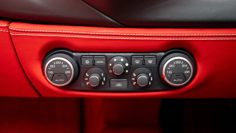 Ferrari 488 Spider F1 Dct Grey #31
