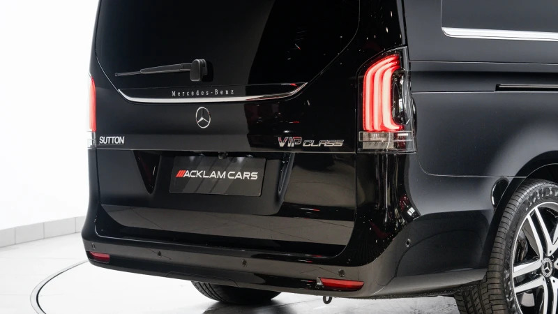 Mercedes-Benz V Class Premium Amg Line Silver #80