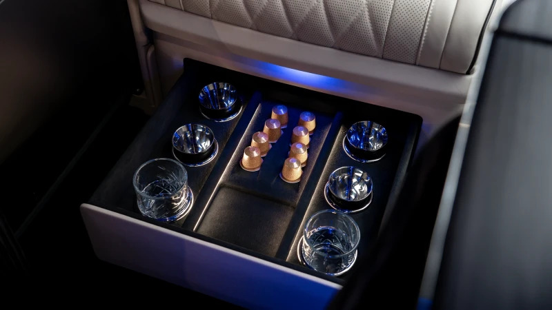 Mercedes-Benz V Class Premium Amg Line Silver #9