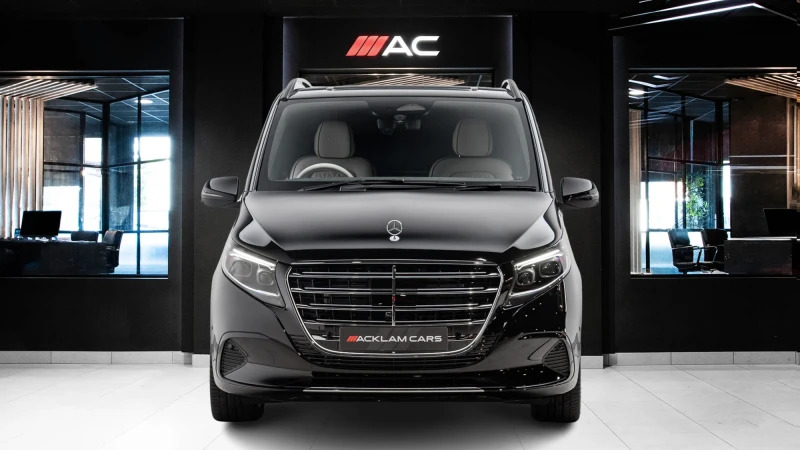 Mercedes-Benz V Class Premium Amg Line Silver #2