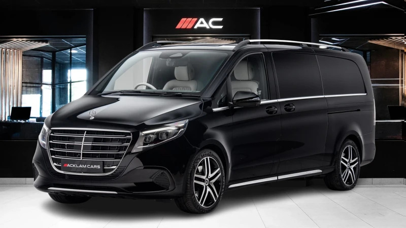 Mercedes-Benz V Class Premium Amg Line Silver #1