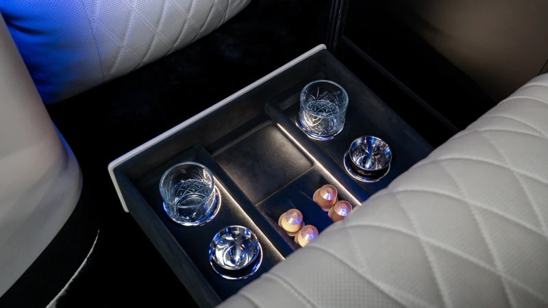 Mercedes-Benz V Class Premium Amg Line Silver #19