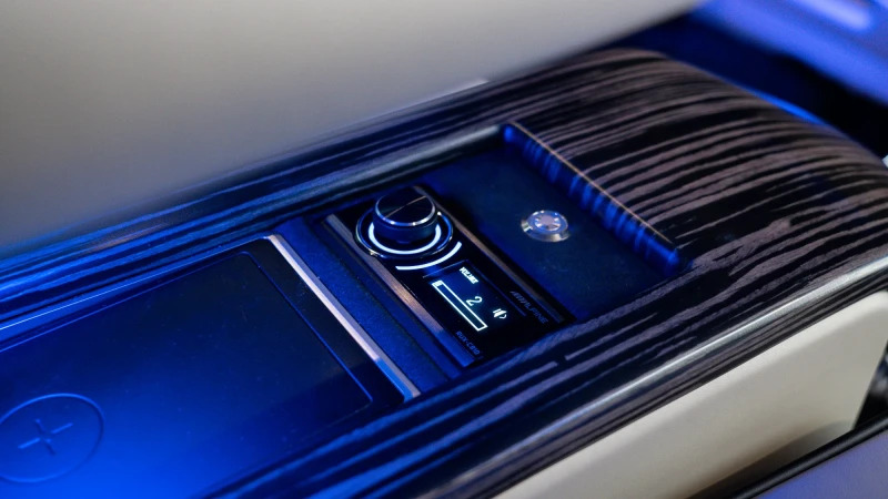 Mercedes-Benz V Class Premium Amg Line Silver #23