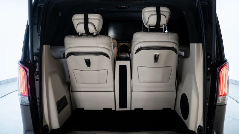 Mercedes-Benz V Class Premium Amg Line Silver #87