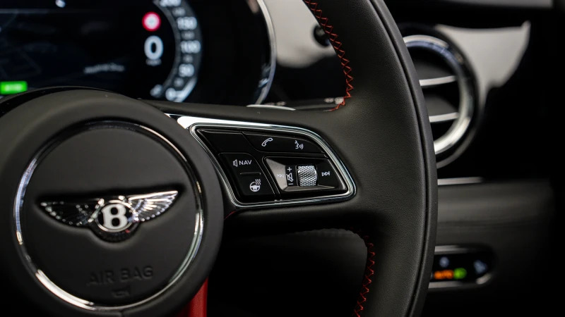 Bentley Bentayga 4.0 V8 Touring Spec Ewb Black #11