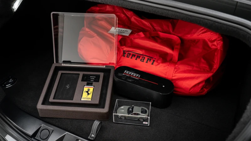 Ferrari Roma T V8 Red #51