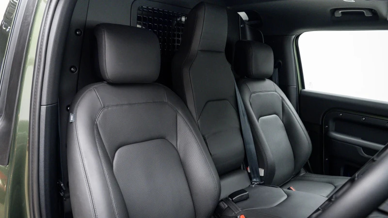 Land Rover Defender 90 3.0 D250 X-dynamic Hse 90 Grey #5