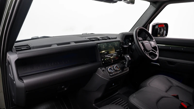Land Rover Defender 90 3.0 D250 X-dynamic Hse 90 Grey #33