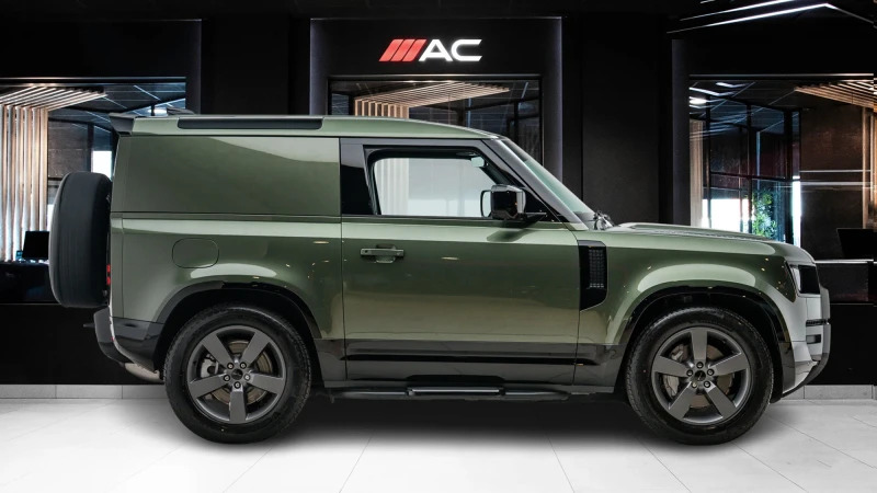 Land Rover Defender 90 3.0 D250 X-dynamic Hse 90 Grey #3