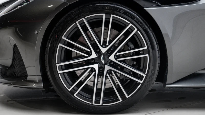 Aston Martin DB12 Coupe 4.0 V8 Euro 6 Ss 202474 Silver #48