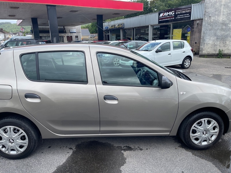 Dacia Sandero 1.5 Dci Laureate Euro Blue #8