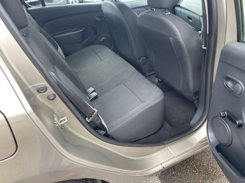 Dacia Sandero 1.5 Dci Laureate Euro Blue #14