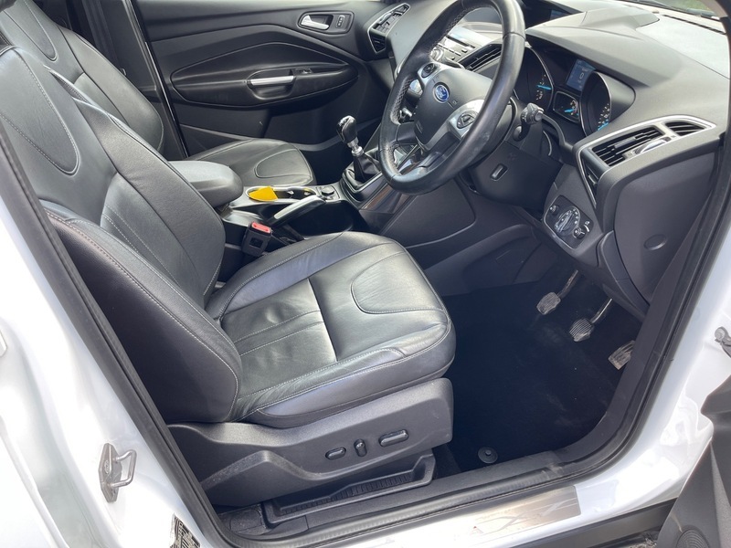 Ford Kuga 2.0 Tdci 163 Titanium X Black #18