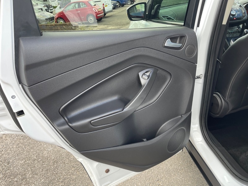 Ford Kuga 2.0 Tdci 163 Titanium X Black #12