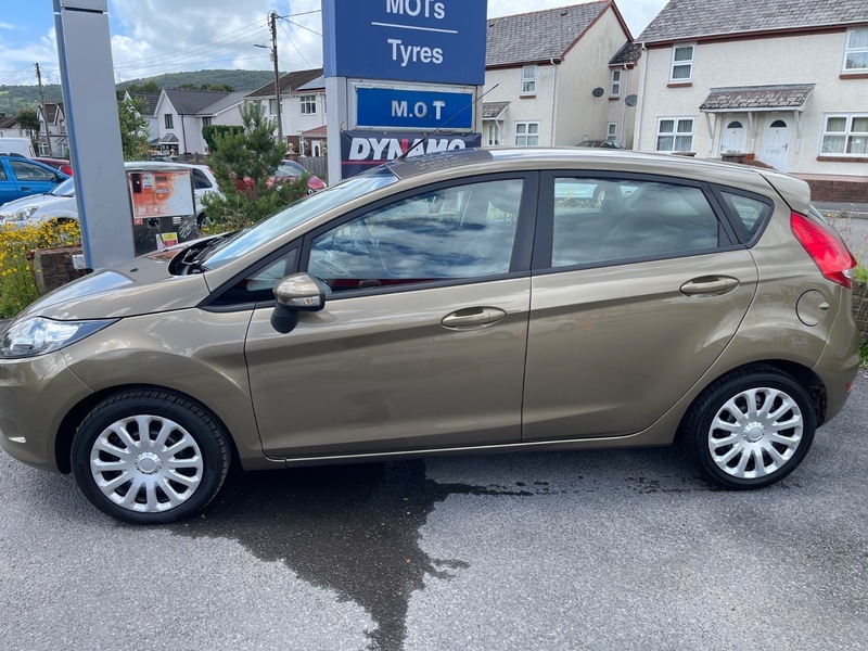Ford Fiesta Edge Brown #4