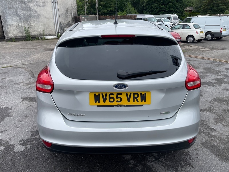 Ford Focus Zetec WV65VRW Silver #6