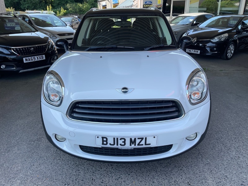 Mini Countryman Cooper White #2
