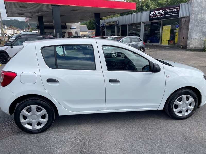 Dacia Sandero 1.2 16V 75 Ambiance Silver #8