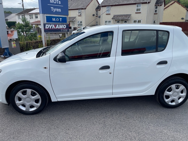 Dacia Sandero Ambiance White #4