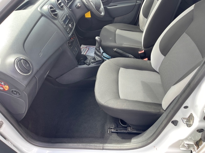 Dacia Sandero 1.2 16V 75 Ambiance Silver #10