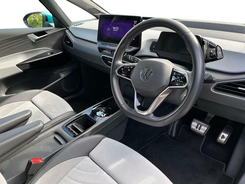 Volkswagen ID.3 Pro S 77Kwh Tour 4 Seat GJ23TYY Blue #3