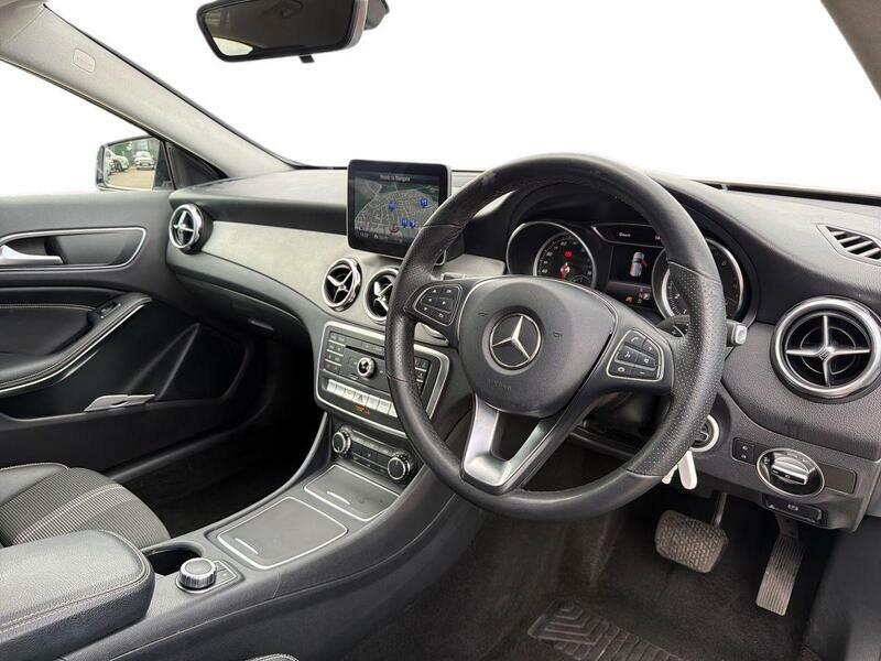 Mercedes-Benz GLA Class 1.6 Gla180 Urban Edition 7G-dct Euro 6 Ss GN68VME White #3