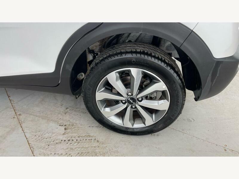 Kia Stonic 1.0T Gdi 98 2 White #15