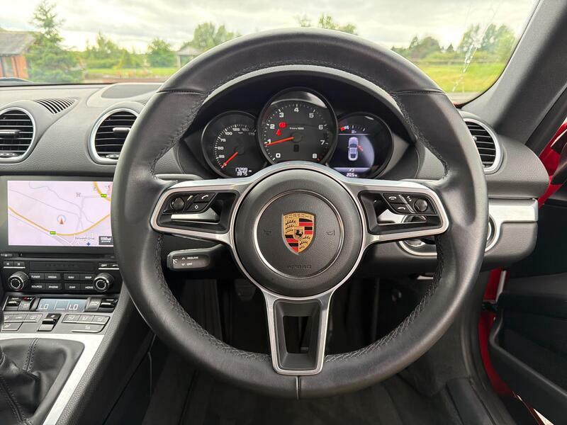 Porsche 718 Cayman 4.0 Gt4 Yellow #18