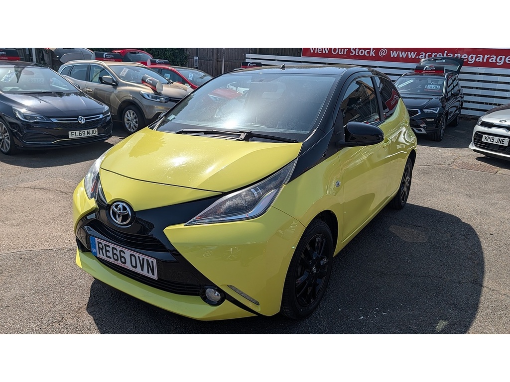 Toyota Aygo Vvt-i X-cite 3 Yellow Bi-tone Yellow #6
